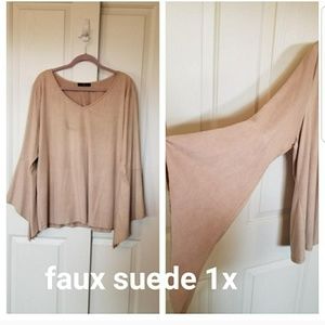 ❤❤HOST pick❤❤1X Bell Sleeve Faux suede